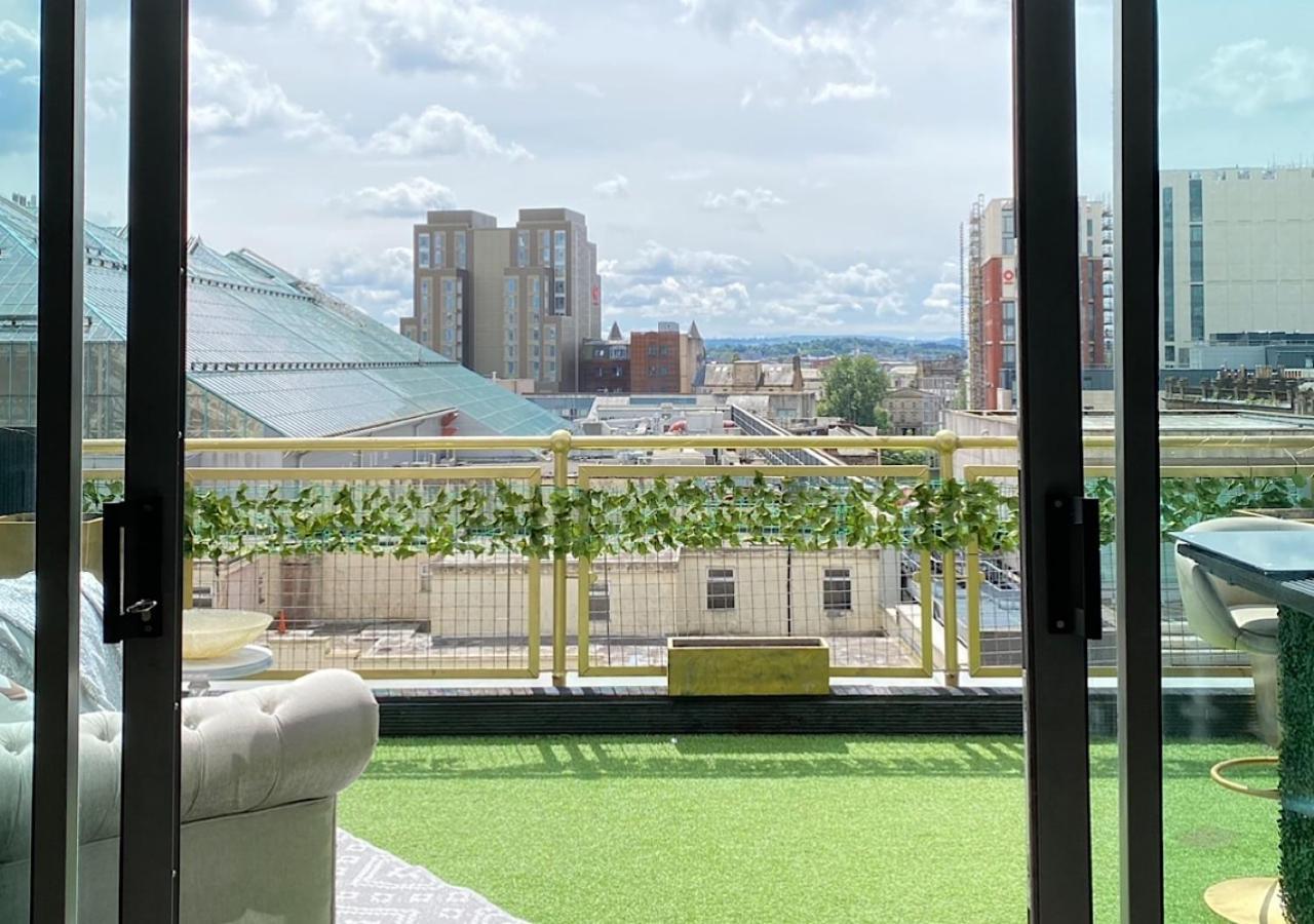 Glasgow Two Bedroom Penthouse Exterior photo